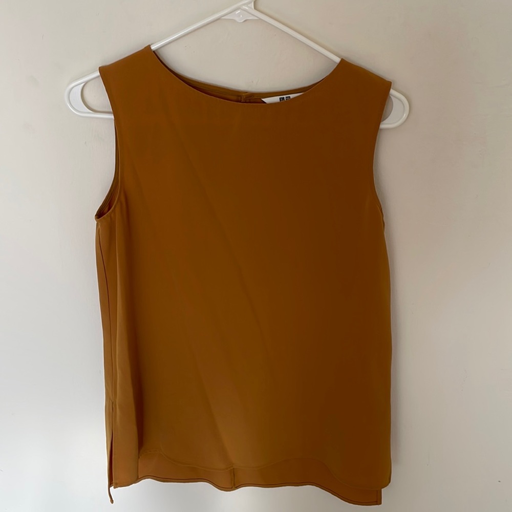 Uniqlo mustard yellow float sleeveless top